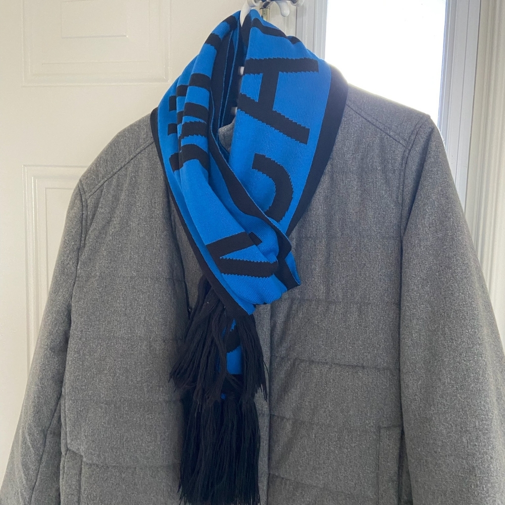 NEW Calvin Klein scarf